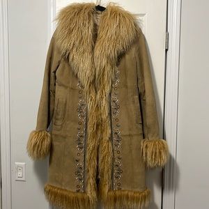 Woman’s Wilson leather coat with alpaca fur trim